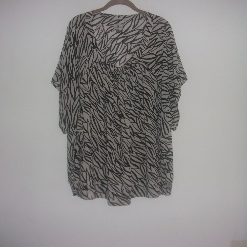 Black and Beige Print Top